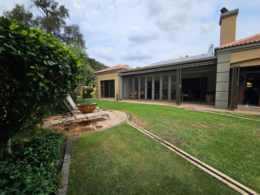 5 Bedroom Property for Sale in Jim Fouchepark Free State